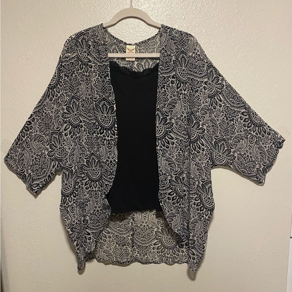 Black White Paisley Kimono Cardigan Plus Size XG 16/18 Open Front Sheer Top - Picture 2 of 5